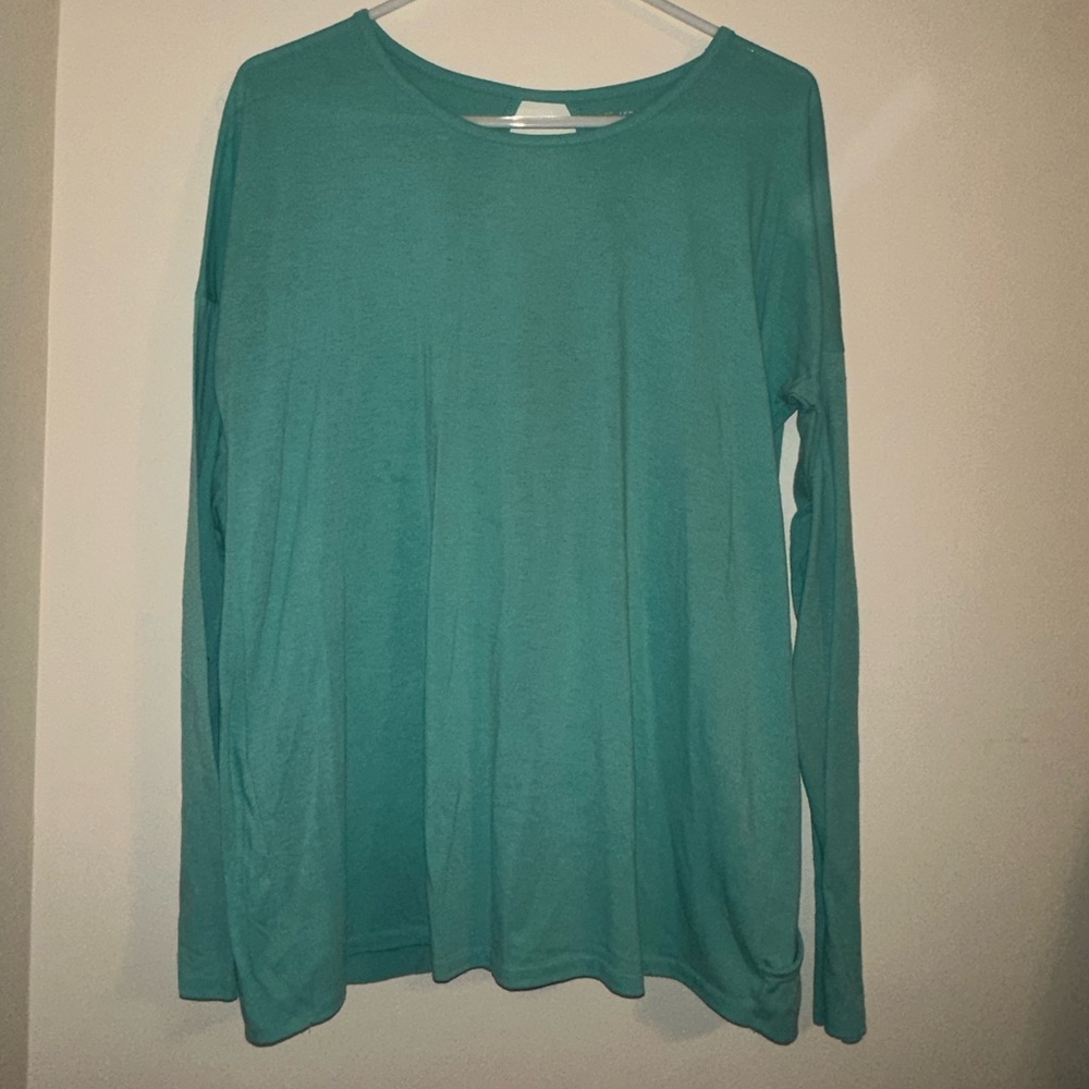Turquoise athletic shirt, open in back
